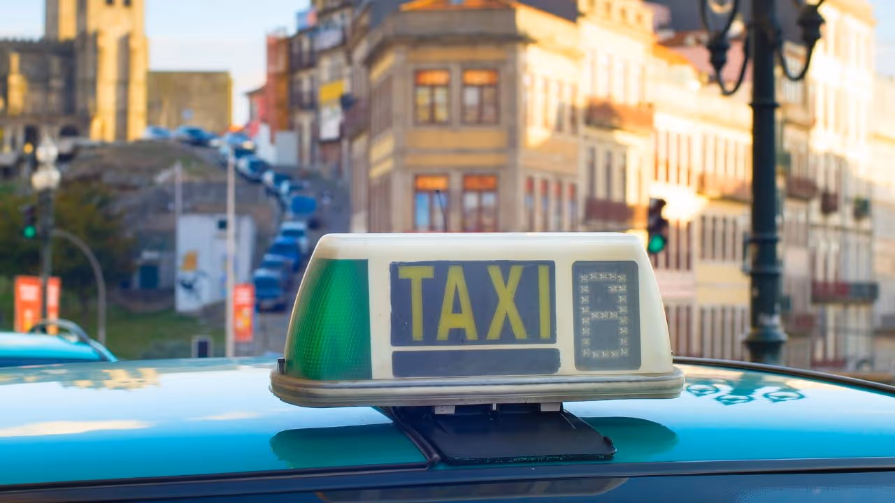 taxis in Cascais